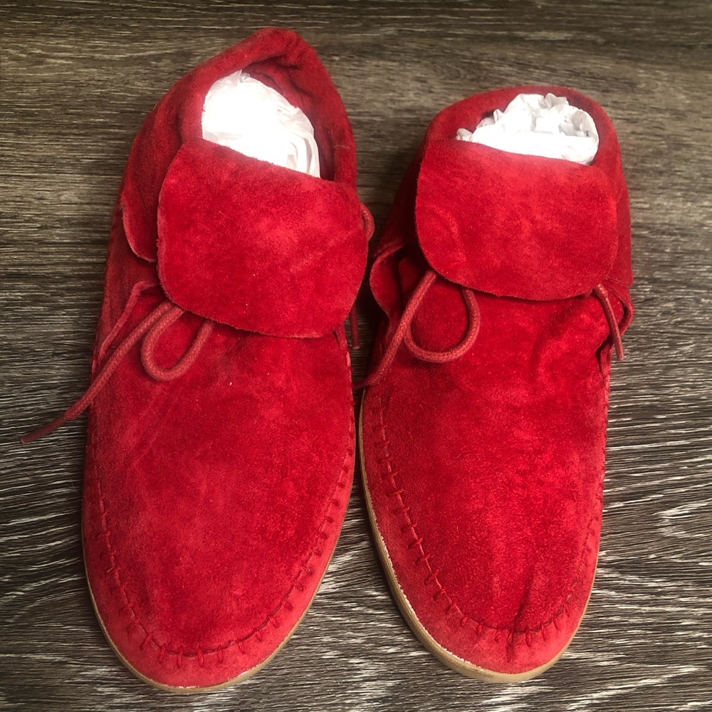 Vans ~ women’s red moccasins